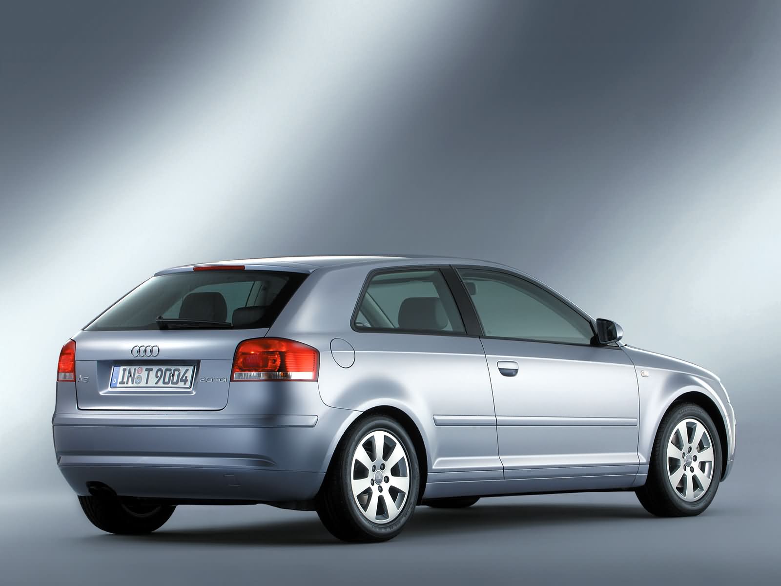 Audi A3: 9 фото