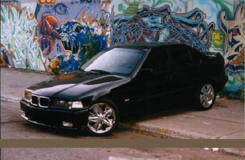 BMW 318d: 4 фото