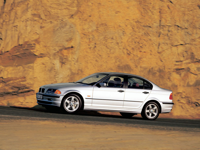 BMW 318i: 8 фото