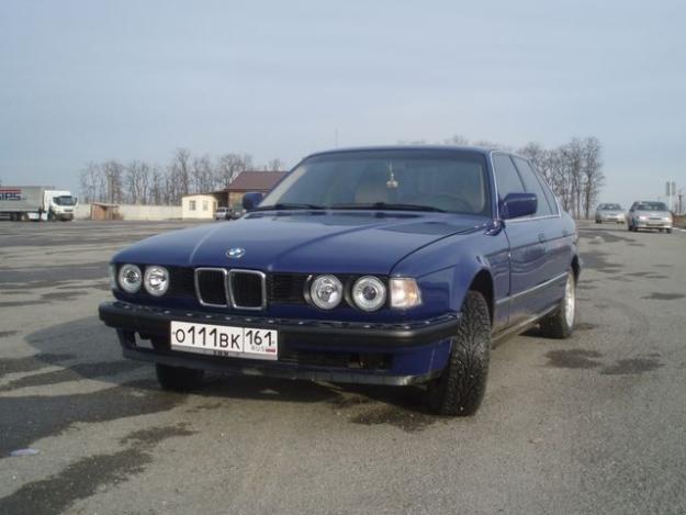 BMW 730i: 11 фото