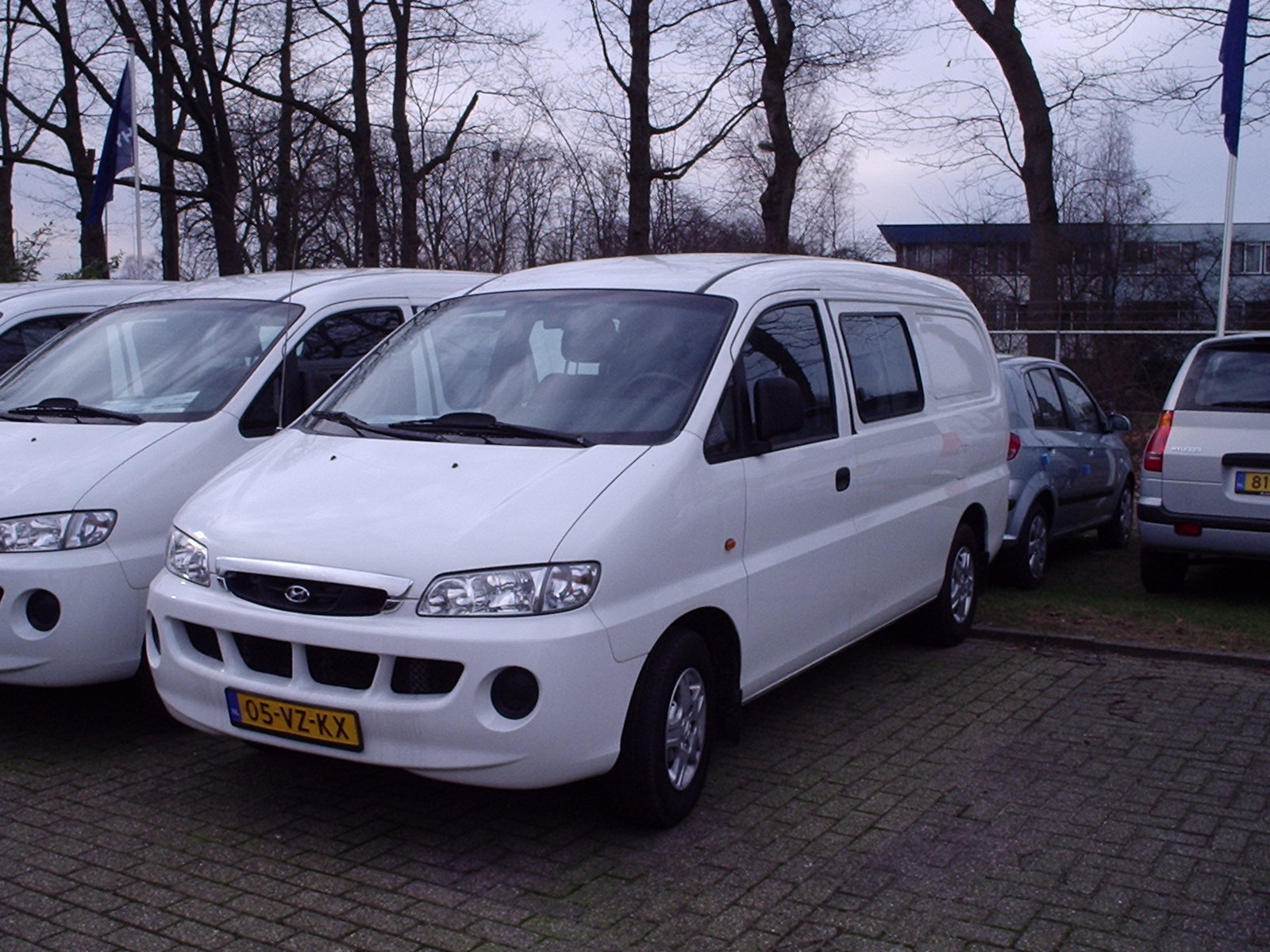 Hyundai H200