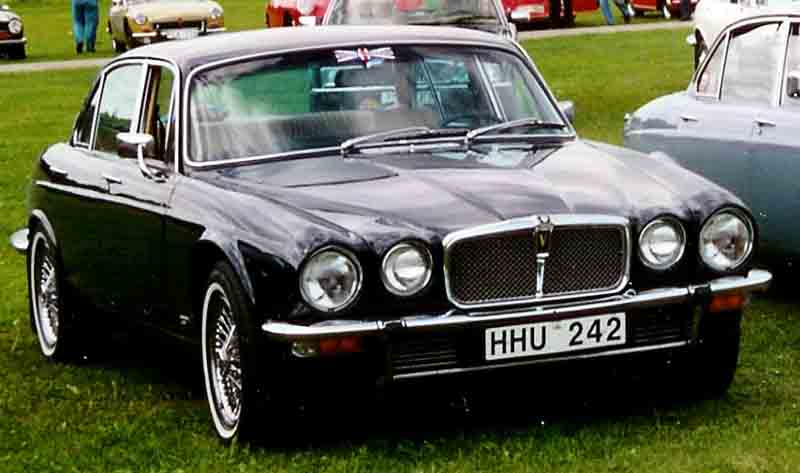 Jaguar XJ12