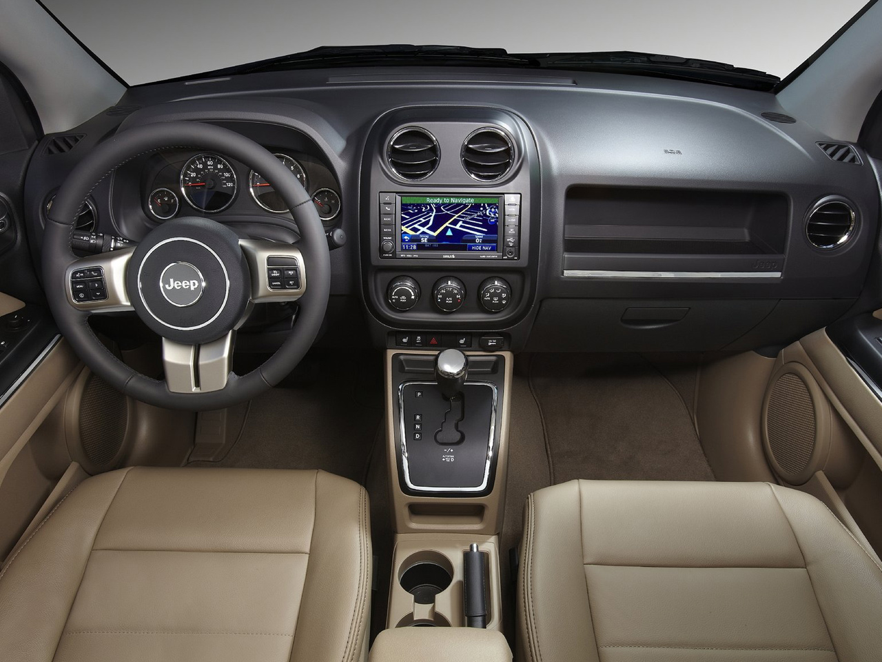 Jeep Compass: 2 фото