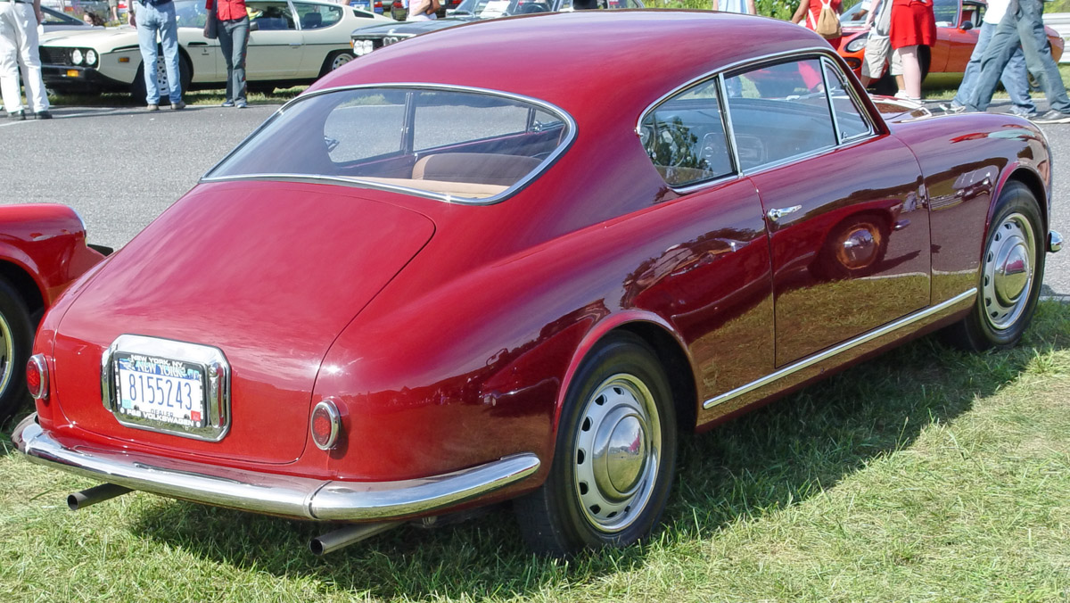 Lancia Aurelia: 7 фото