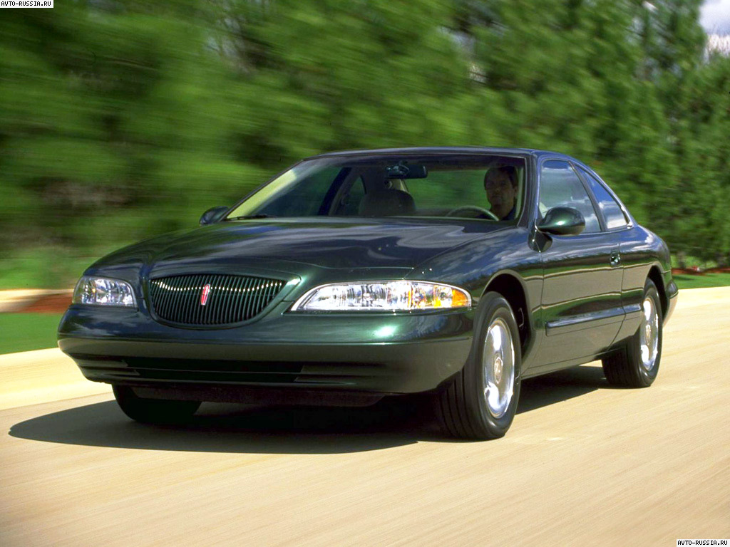 Lincoln Mark VIII: 2 фото