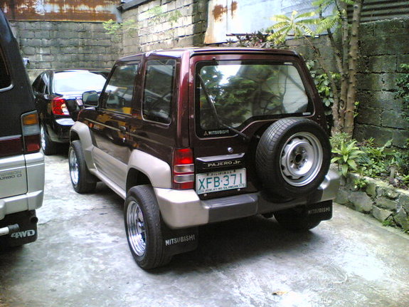 Mitsubishi Pajero Junior: 7 фото