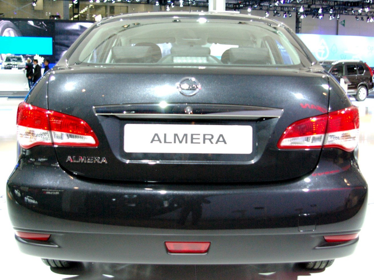 Nissan Almera: 5 фото