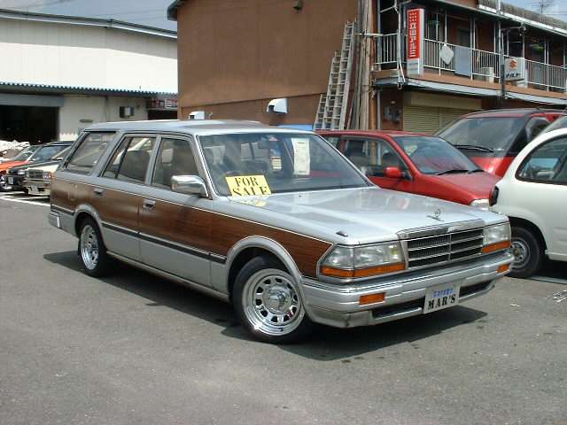 Nissan Cedric: 2 фото