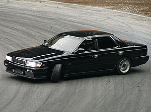 Nissan Laurel: 1 фото