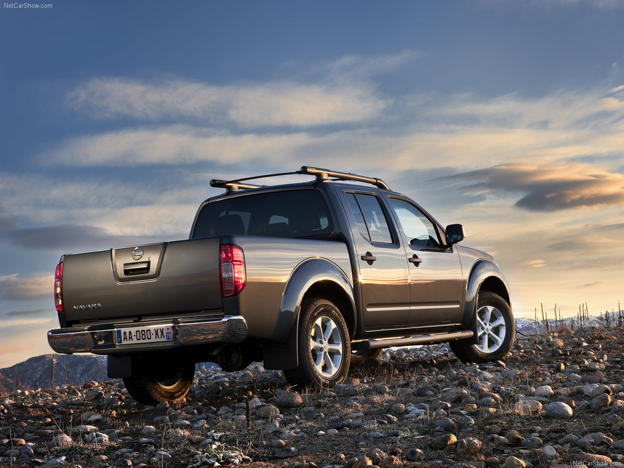 Nissan Navara: 5 фото