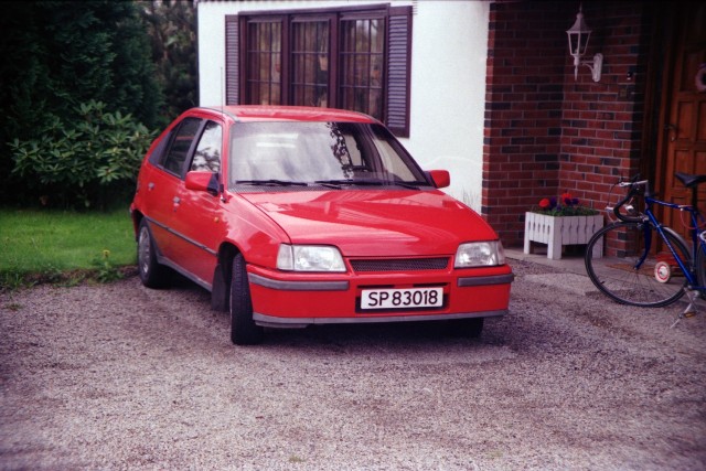 Opel Kadett GSi: 10 фото