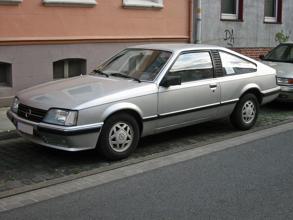 Opel Monza: 6 фото