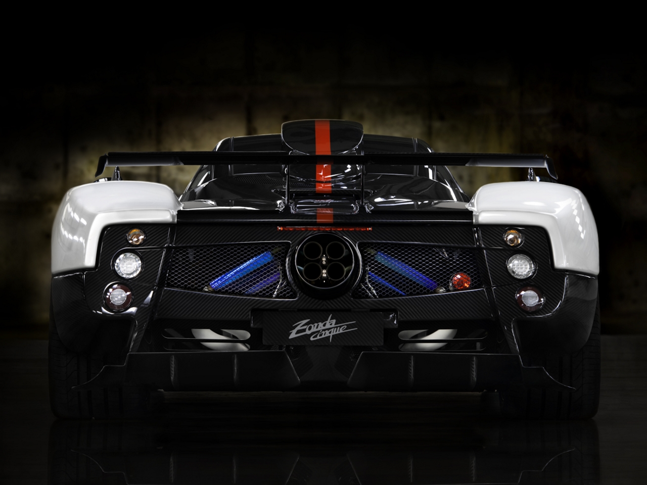 Pagani Zonda: 12 фото