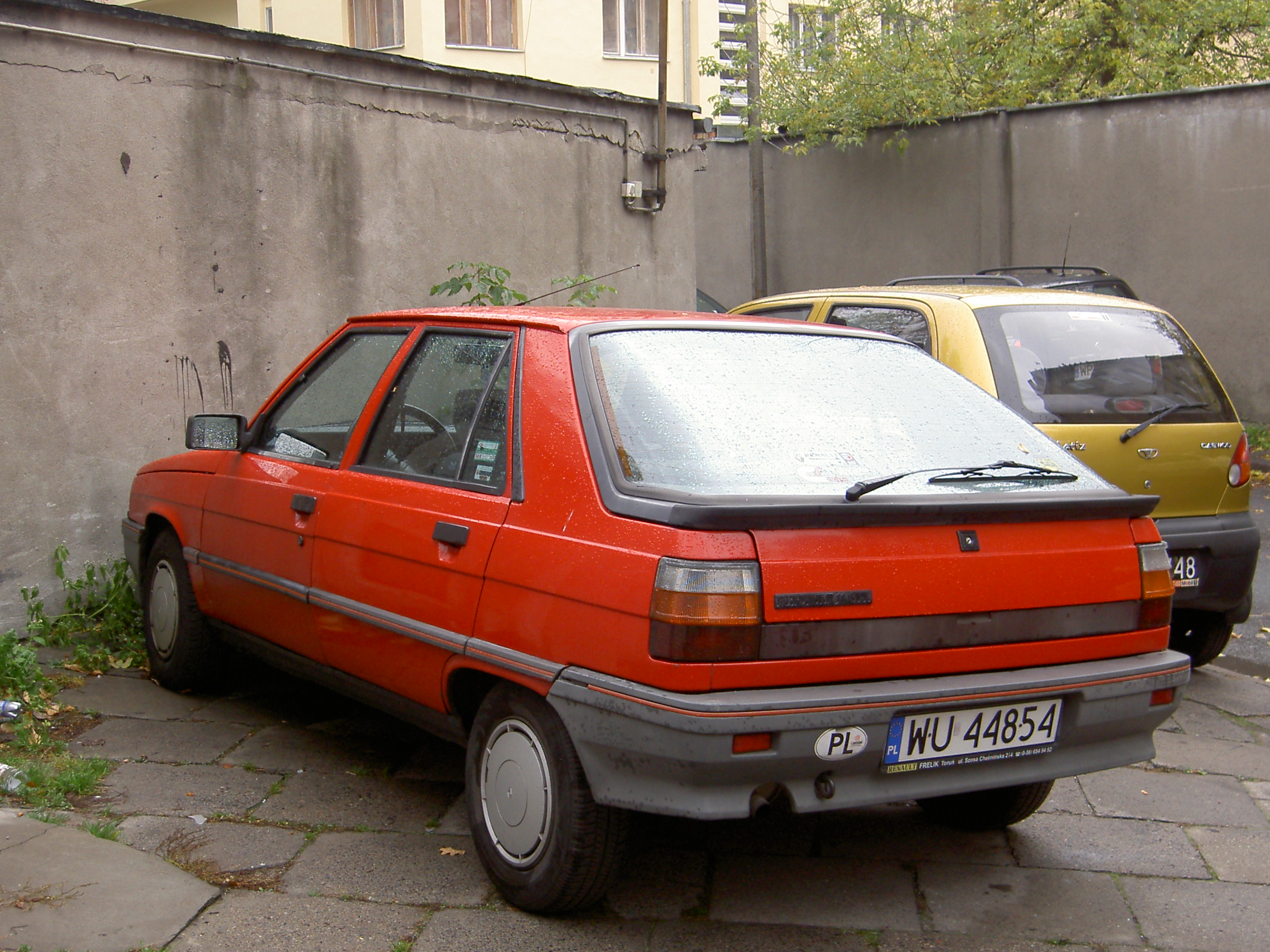Renault 11: 2 фото