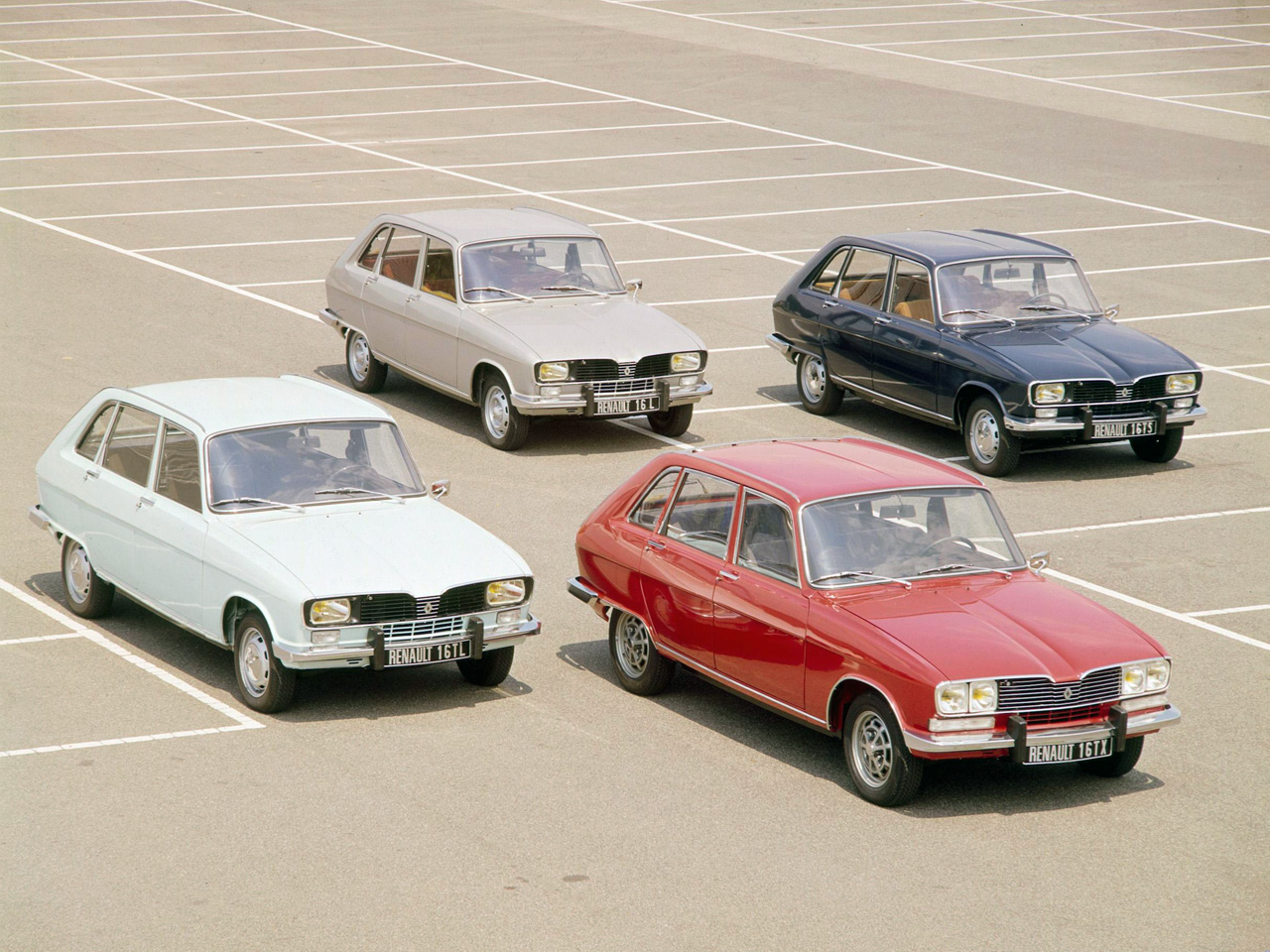 Renault 16: 8 фото