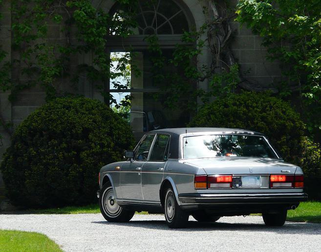 Rolls-Royce Silver Spur: 3 фото