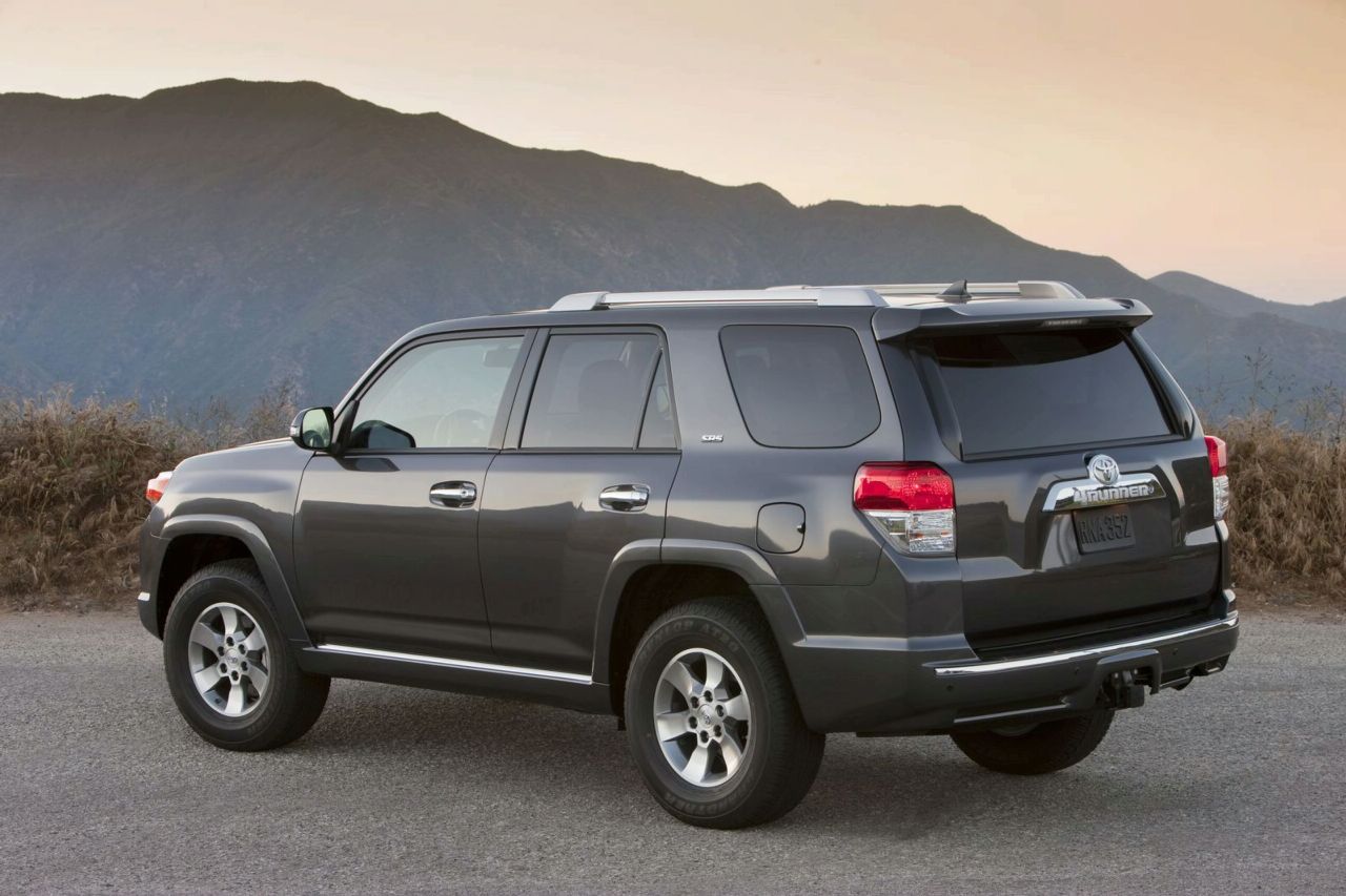 Toyota 4Runner: 9 фото