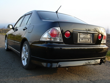 Toyota Altezza: 8 фото