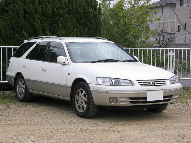 Toyota Camry Gracia: 2 фото