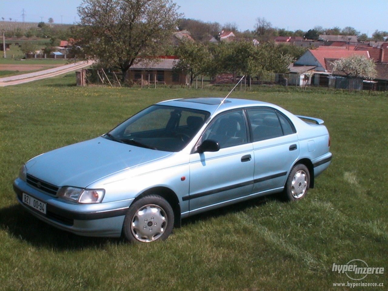 Toyota Carina: 11 фото