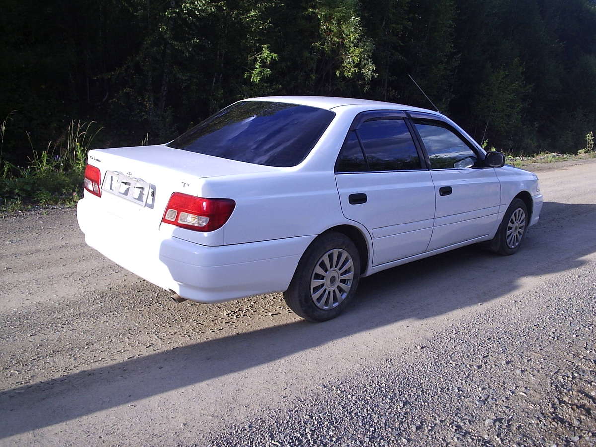 Toyota Carina: 12 фото