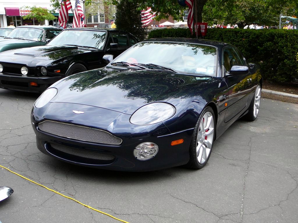 Aston Martin DB7 Vantage: 12 фото