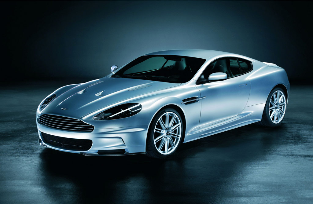 Aston Martin DBS: 3 фото