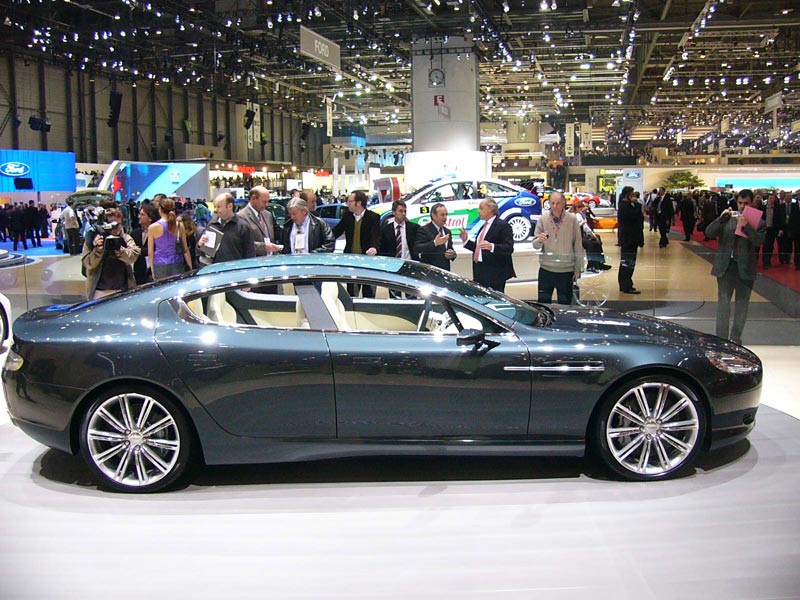 Aston Martin Rapide: 2 фото