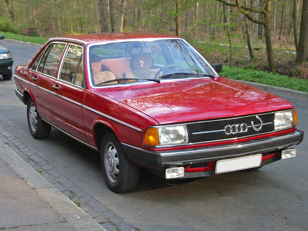 Audi 100 C2: 1 фото