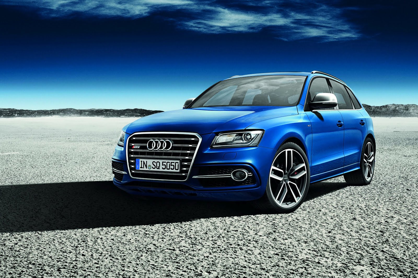 Audi SQ5: 11 фото