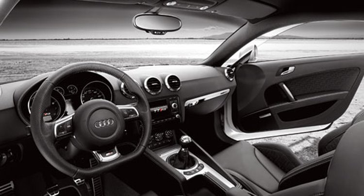 Audi TT RS Coupe: 7 фото