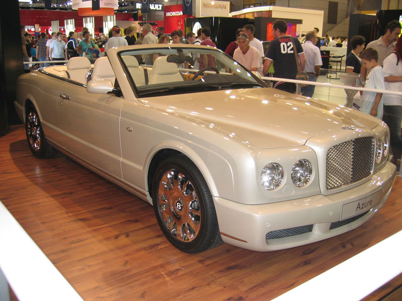 Bentley Azure: 7 фото