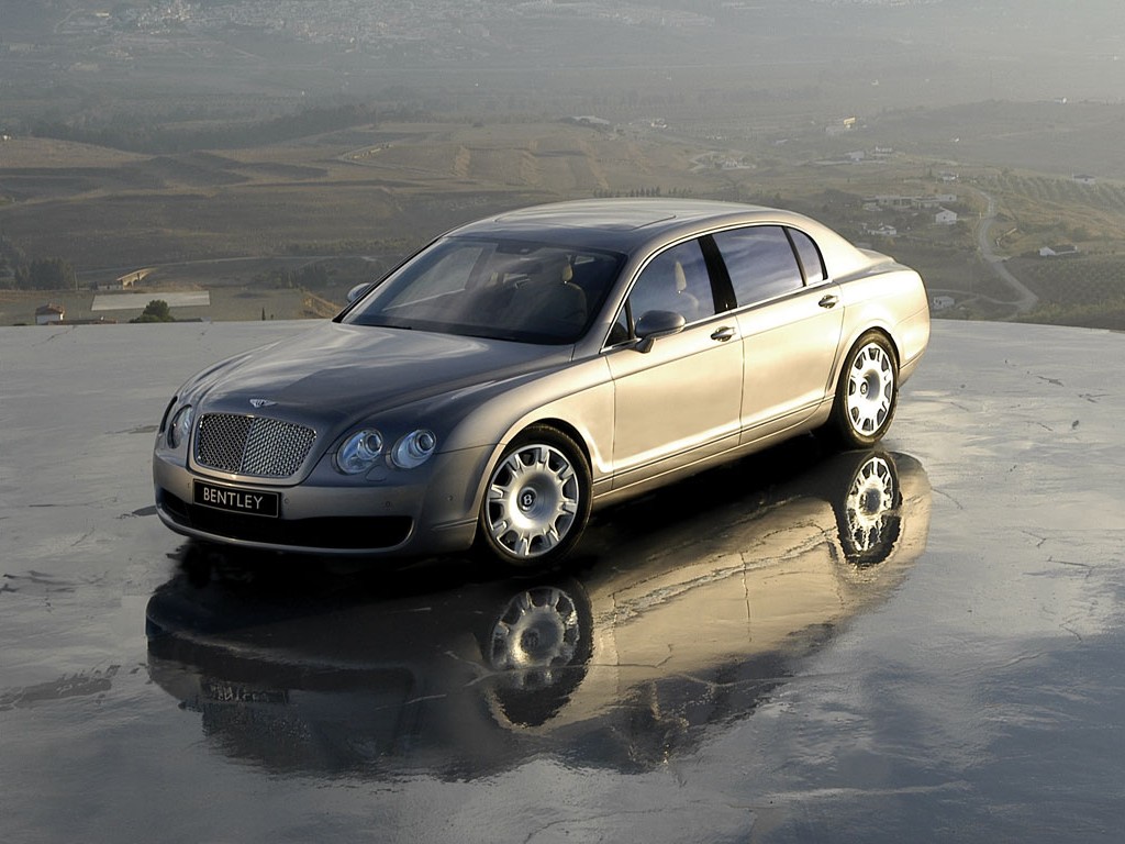 Bentley Continental Flying Spur: 3 фото