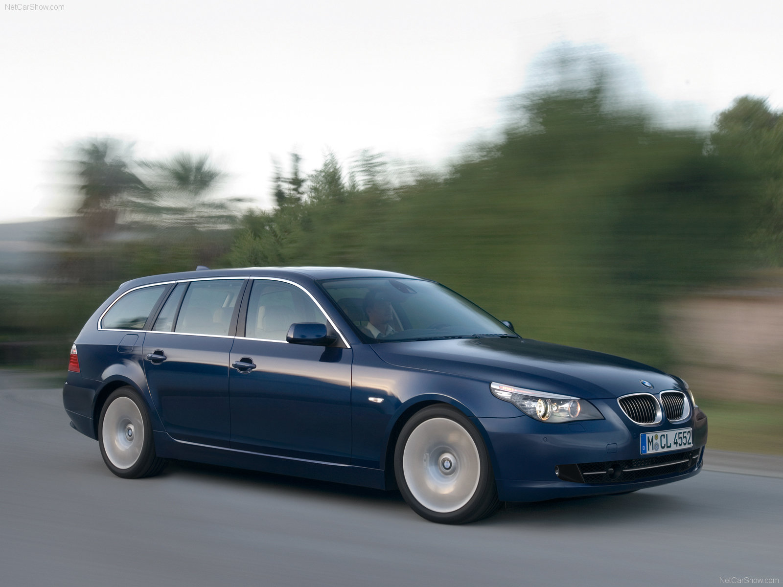 BMW 5-series Touring: 5 фото