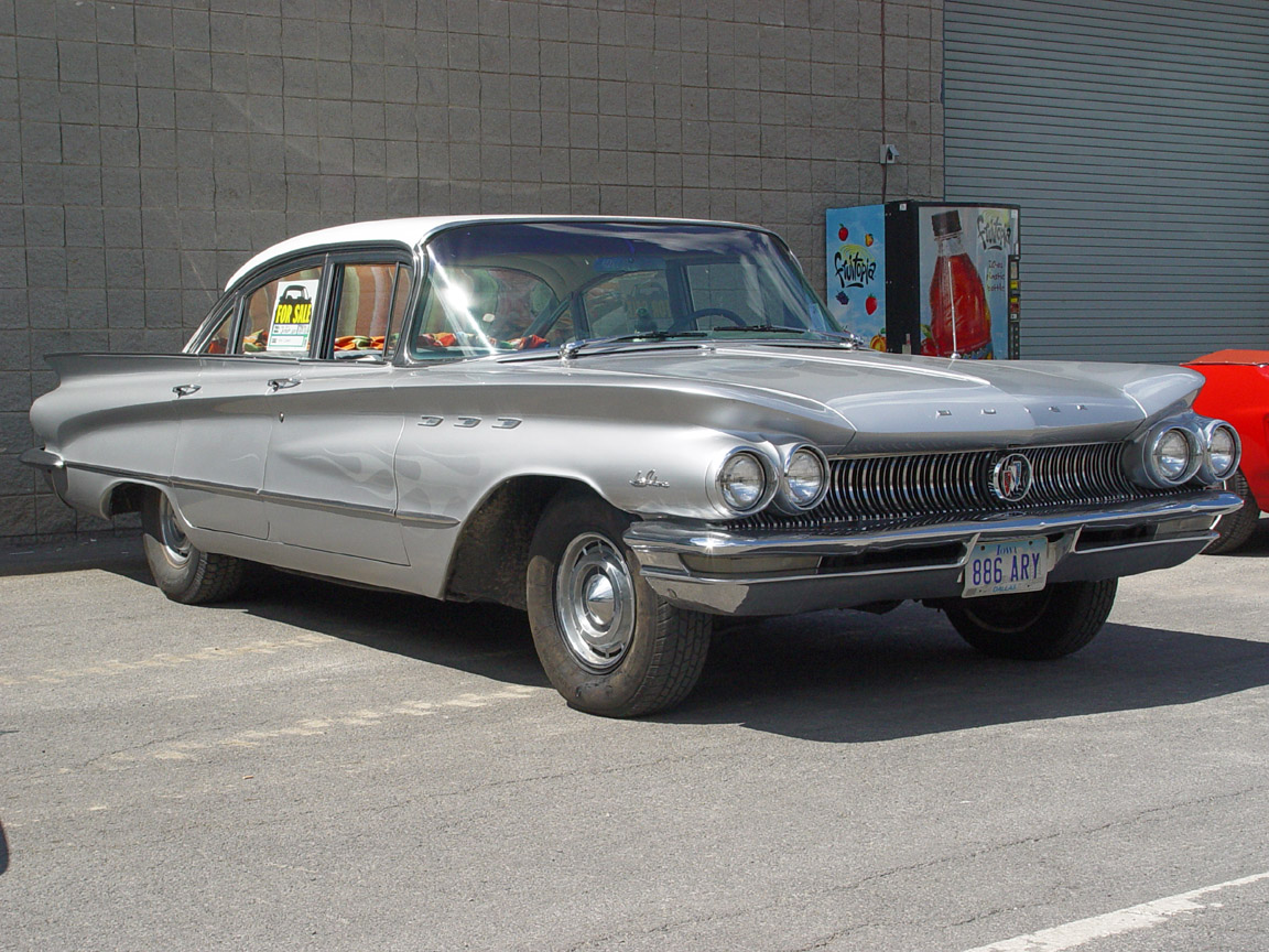 Buick LE Sabre: 2 фото