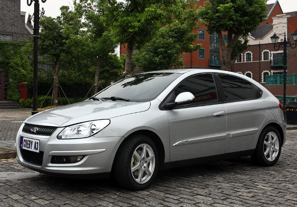 Chery M11: 9 фото