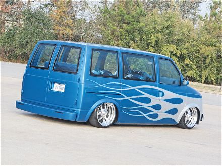 Chevrolet Astro: 9 фото