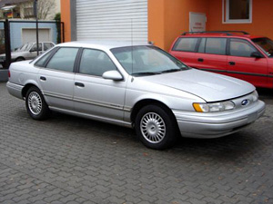 Ford Taurus I: 5 фото