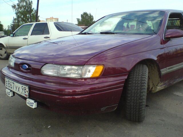 Ford Taurus I: 10 фото