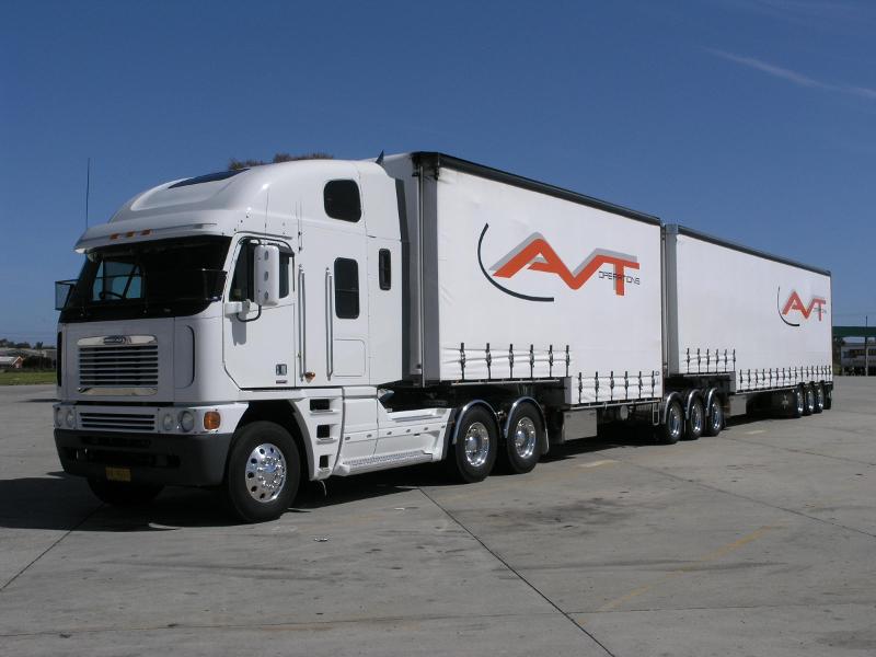 Freightliner Argosy: 8 фото