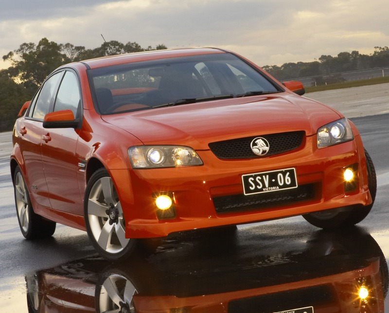 Holden Commodore: 11 фото