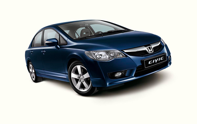 Honda Civic 4D: 9 фото