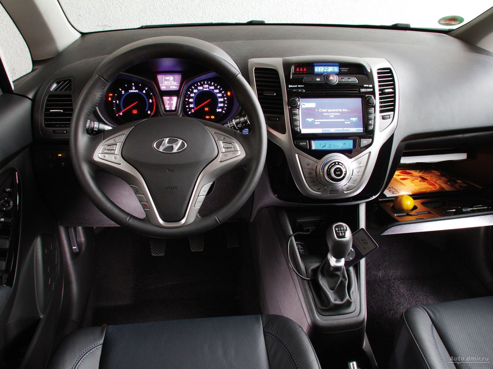 Hyundai ix20: 11 фото