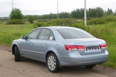 Hyundai NF Sonata: 10 фото