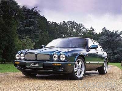 Jaguar XJR: 01 фото