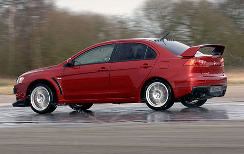 Mitsubishi Lancer Evolution X: 3 фото