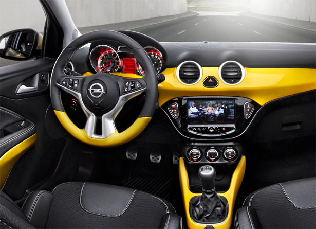 Opel Adam: 2 фото