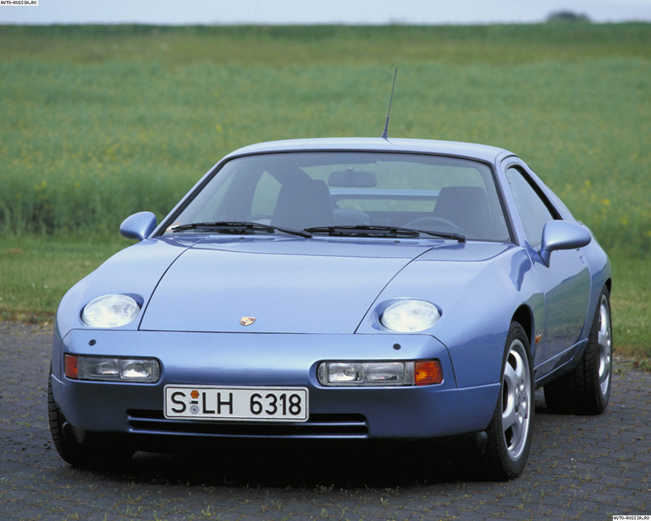 Porsche 928: 3 фото