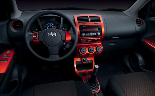 Scion xD: 4 фото