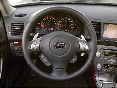 Subaru Legacy: 10 фото